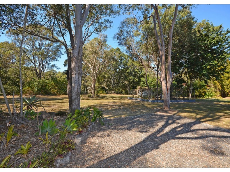 44 Senorita Parade, Urangan QLD 4655