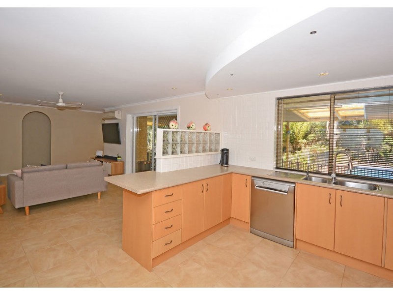 44 Senorita Parade, Urangan QLD 4655