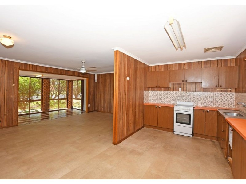 13 Haynes Street, Point Vernon QLD 4655