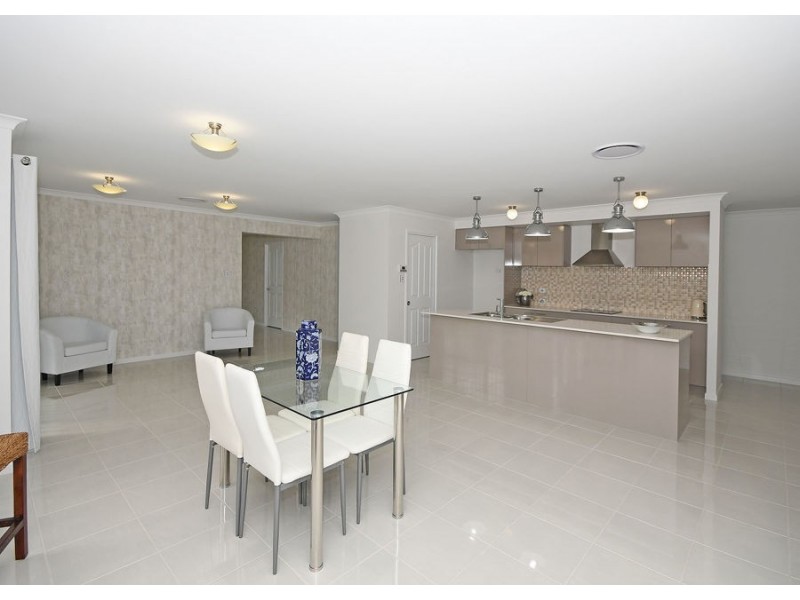 30 Windjammer Circuit, River Heads QLD 4655