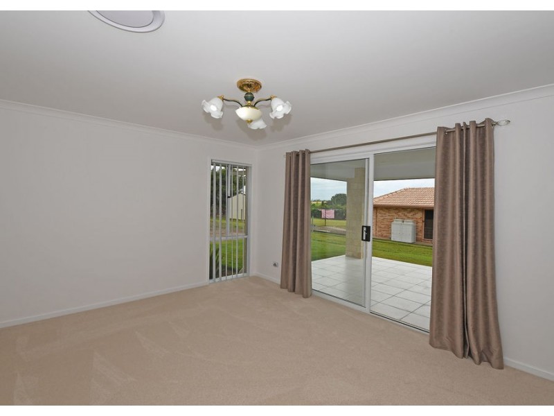30 Windjammer Circuit, River Heads QLD 4655