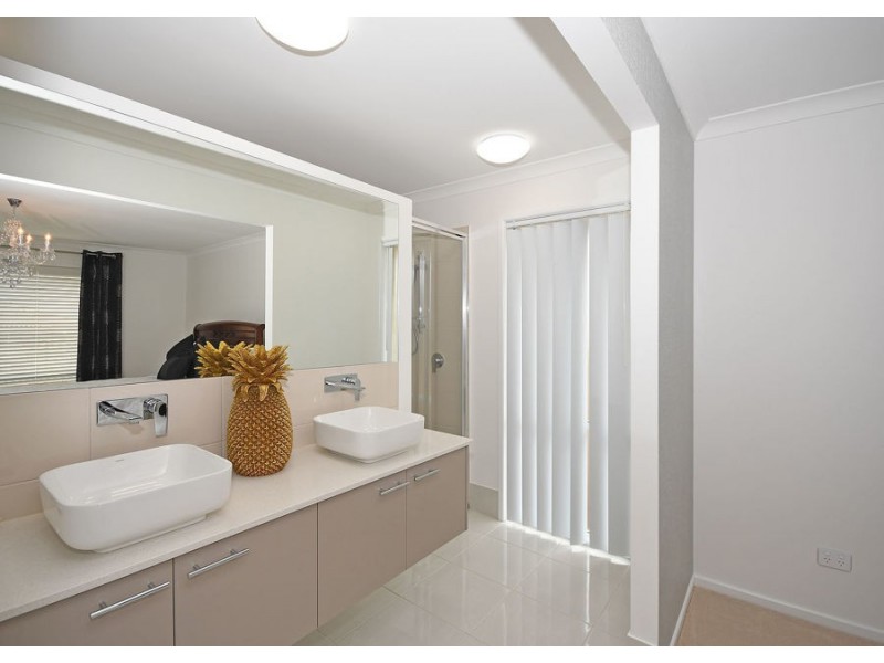 30 Windjammer Circuit, River Heads QLD 4655