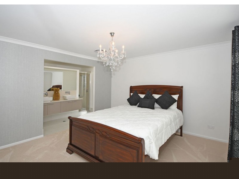 30 Windjammer Circuit, River Heads QLD 4655