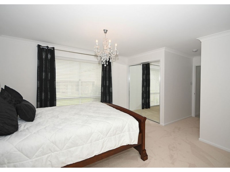 30 Windjammer Circuit, River Heads QLD 4655