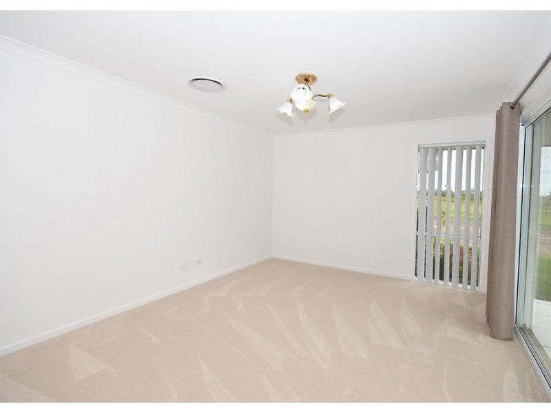 30 Windjammer Circuit, River Heads QLD 4655