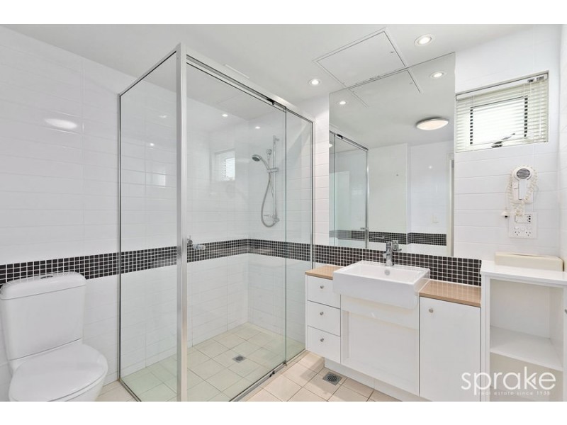 6/625 Esplanade, Urangan QLD 4655