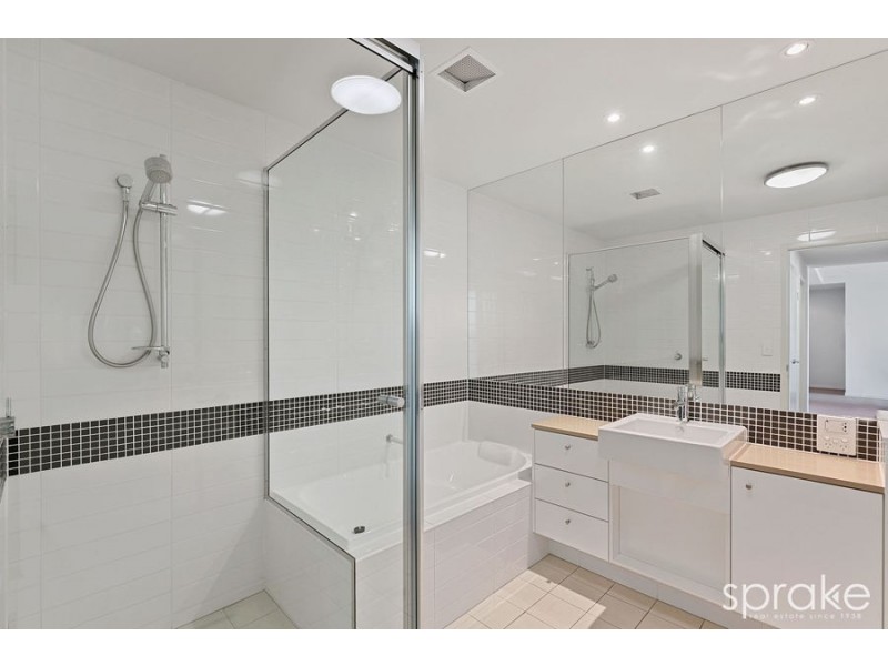 6/625 Esplanade, Urangan QLD 4655