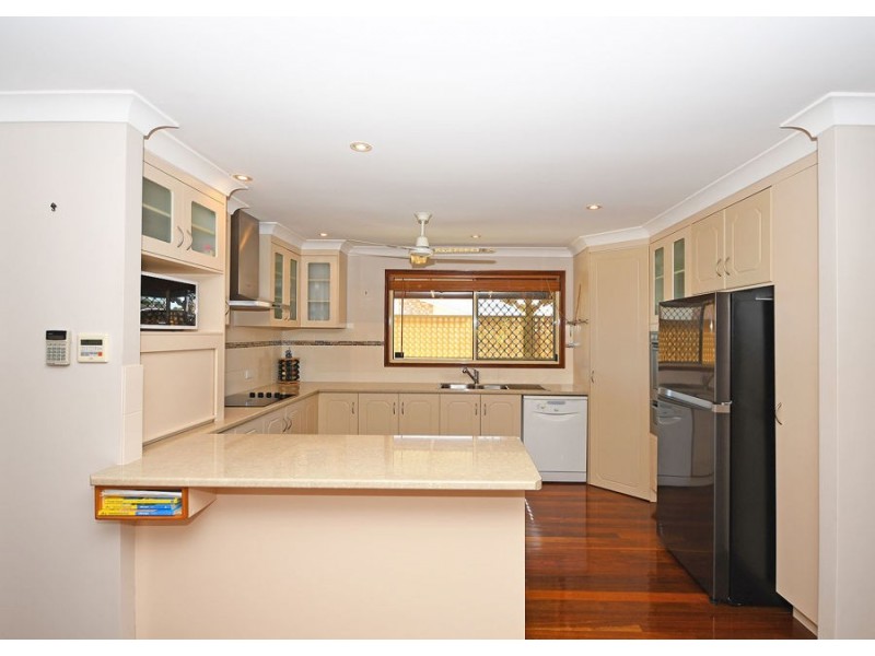 34 Johnston Boulevard, Urraween QLD 4655