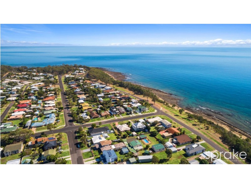 8 Kelly Street, Point Vernon QLD 4655