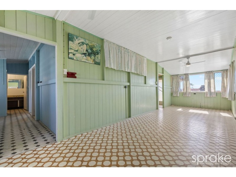 8 Kelly Street, Point Vernon QLD 4655