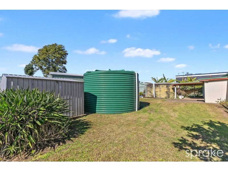 8 Kelly Street, Point Vernon QLD 4655