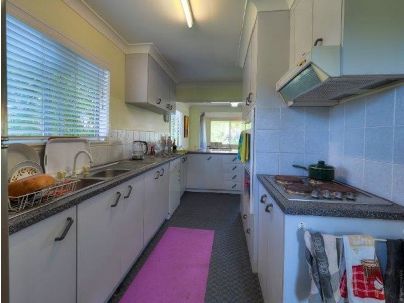 66 Kent Street, Urangan QLD 4655