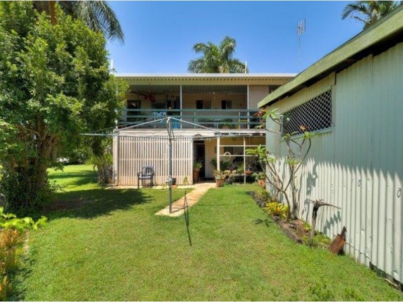 66 Kent Street, Urangan QLD 4655