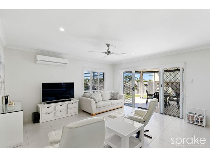 16 Bronte Place, Urraween QLD 4655