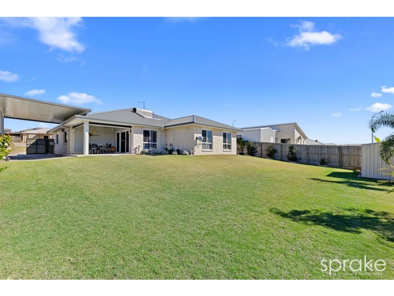 16 Bronte Place, Urraween QLD 4655