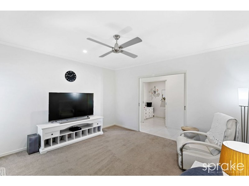 16 Bronte Place, Urraween QLD 4655