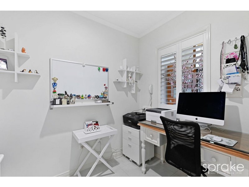 16 Bronte Place, Urraween QLD 4655