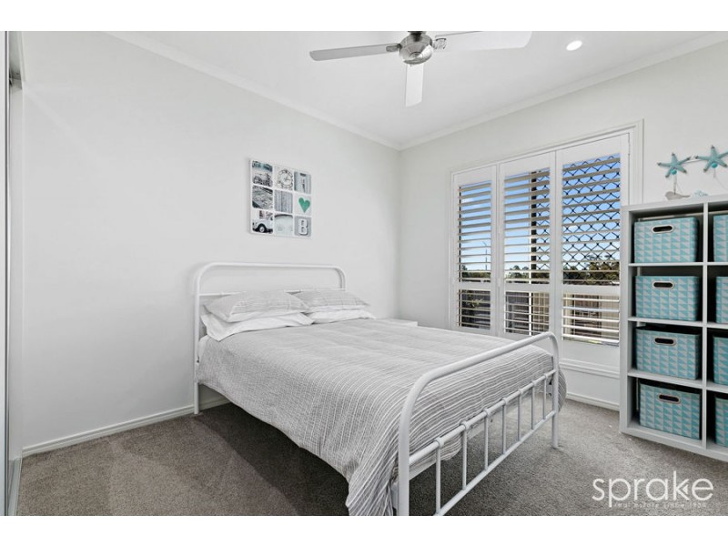 16 Bronte Place, Urraween QLD 4655