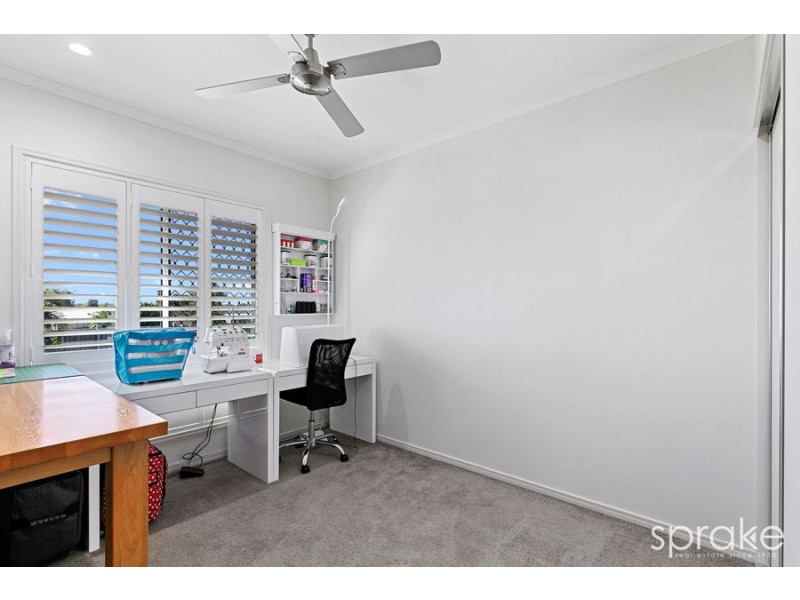 16 Bronte Place, Urraween QLD 4655