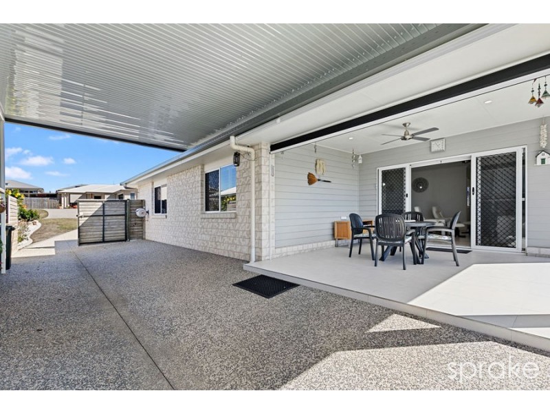16 Bronte Place, Urraween QLD 4655