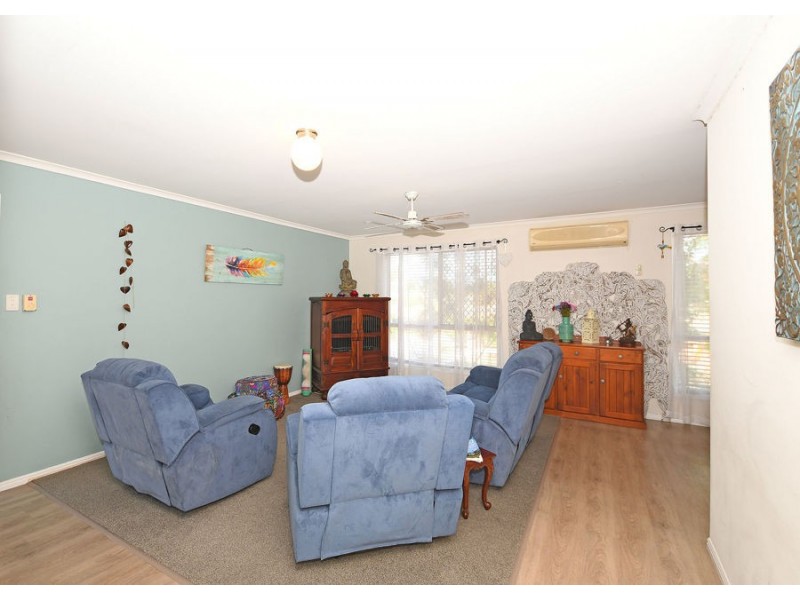 8 Dougan Street, Point Vernon QLD 4655