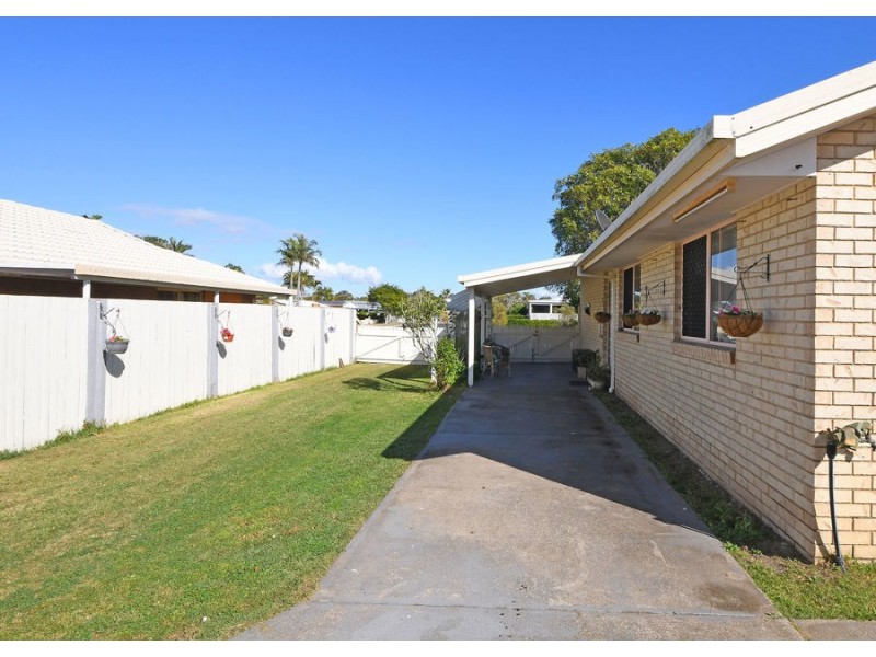 8 Dougan Street, Point Vernon QLD 4655