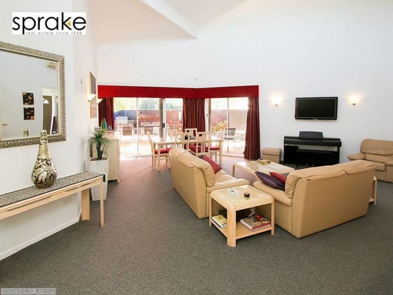 11 Oceanview Street, Point Vernon QLD 4655