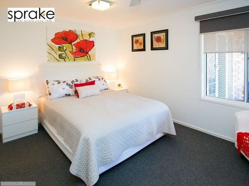 11 Oceanview Street, Point Vernon QLD 4655