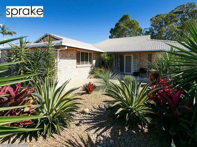 11 Oceanview Street, Point Vernon QLD 4655