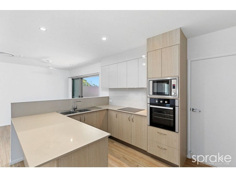 2 Tannen Court, Urangan QLD 4655