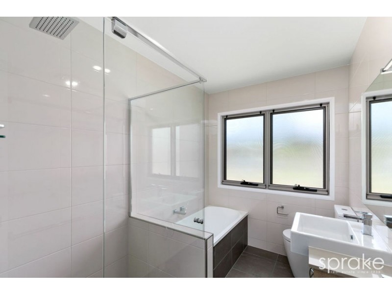 2 Tannen Court, Urangan QLD 4655