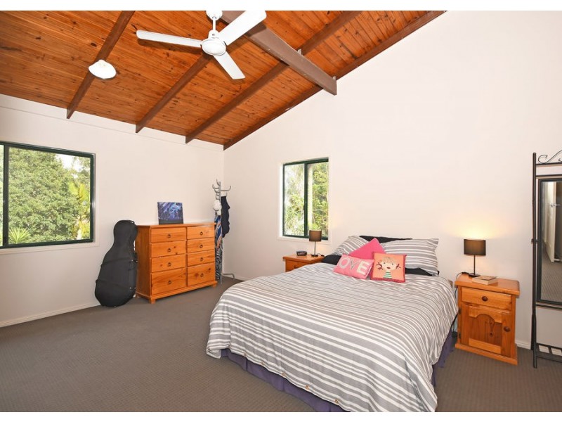 36 Swan Drive, Booral QLD 4655