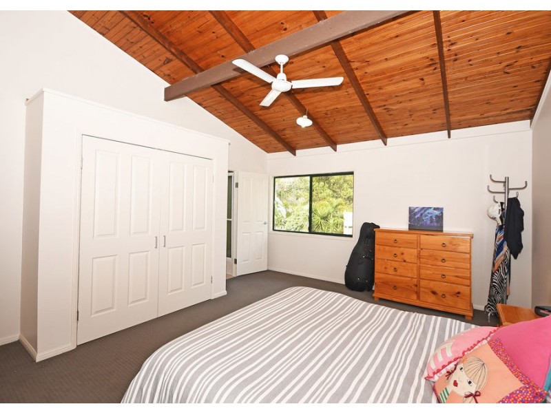 36 Swan Drive, Booral QLD 4655