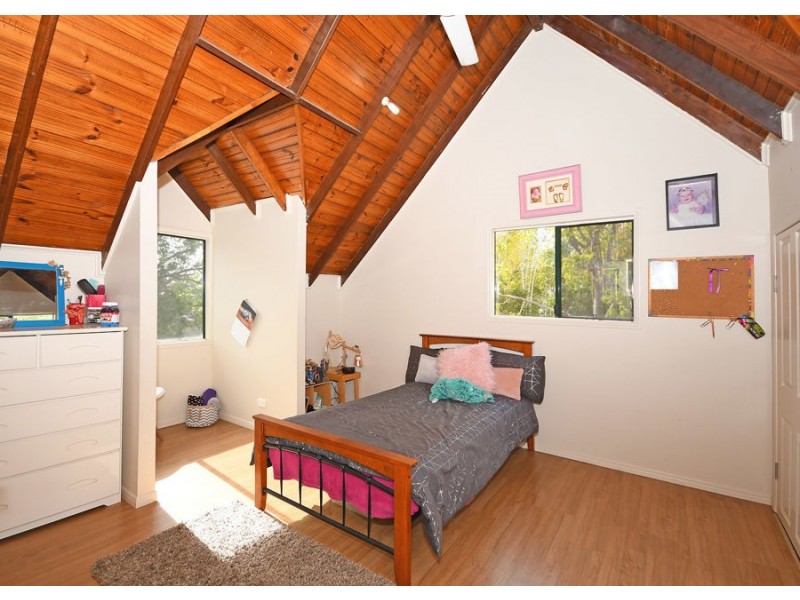 36 Swan Drive, Booral QLD 4655