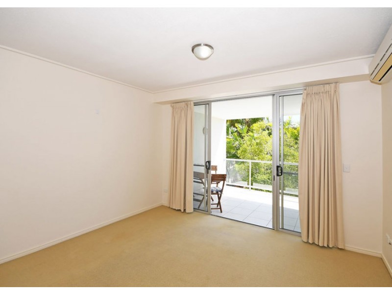 28/68 Pulgul Street, Urangan QLD 4655