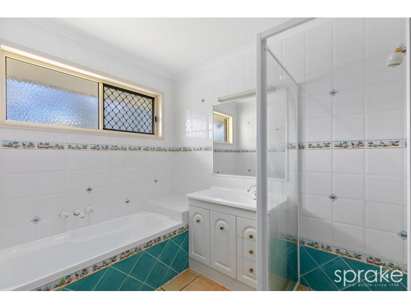48 Senor Avenue, Urangan QLD 4655