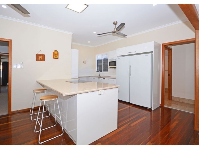 17 Ann Street, Torquay QLD 4655