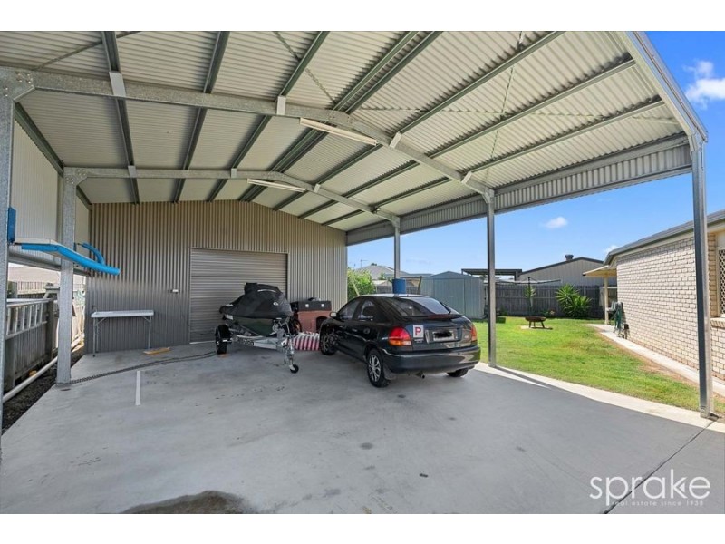 6 Sirius Court, Eli Waters QLD 4655