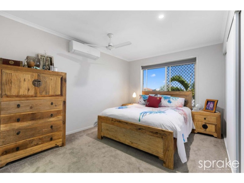 6 Sirius Court, Eli Waters QLD 4655