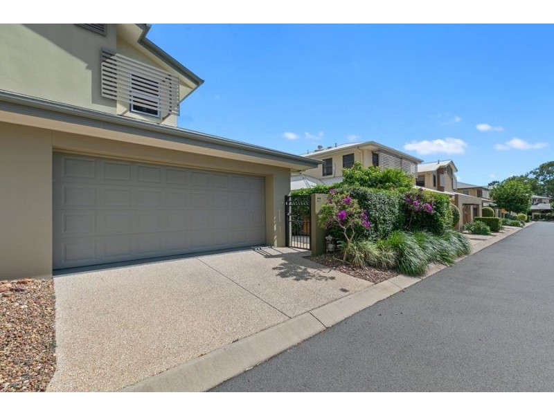 27/27-29 Stephenson Street, Pialba QLD 4655