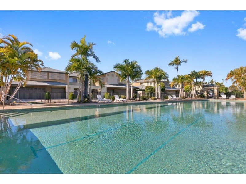 27/27-29 Stephenson Street, Pialba QLD 4655