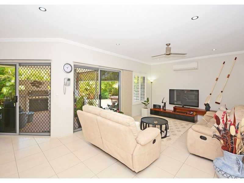 6 Seahaven Circuit, Pialba QLD 4655