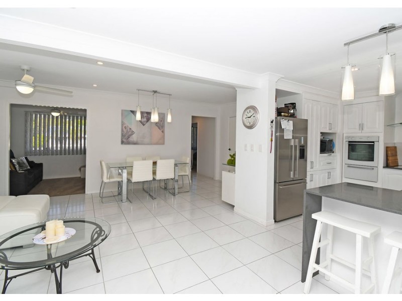 78 Howard Street, Burrum Heads QLD 4659