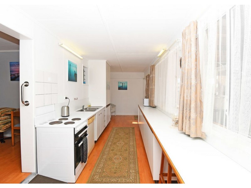 78 Howard Street, Burrum Heads QLD 4659