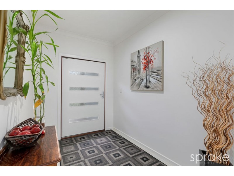 8 Kingsbarn Drive, Wondunna QLD 4655