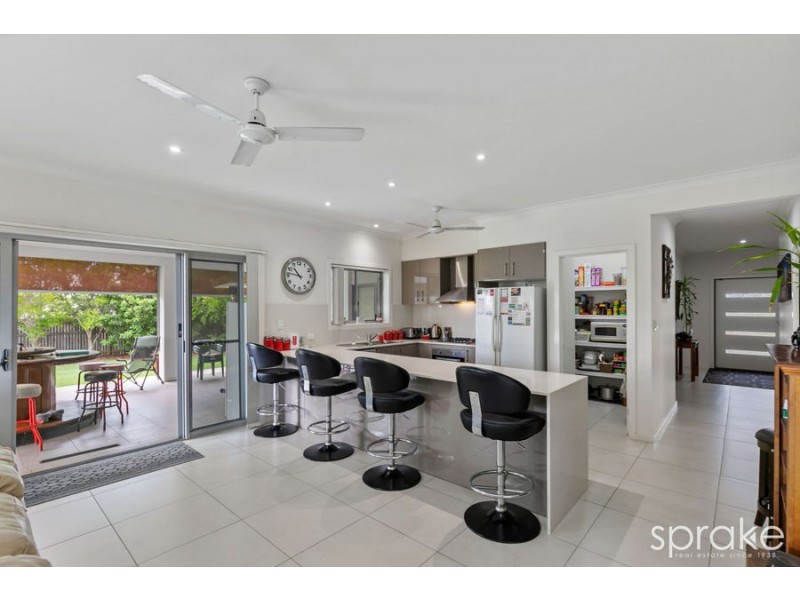 8 Kingsbarn Drive, Wondunna QLD 4655