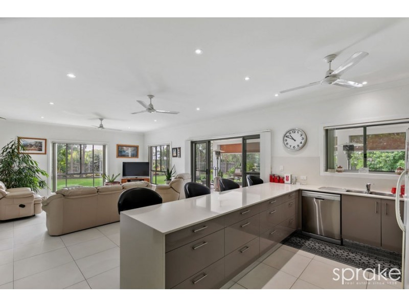 8 Kingsbarn Drive, Wondunna QLD 4655