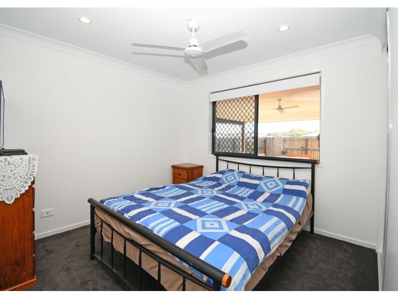 4 Wallace Court, Urangan QLD 4655