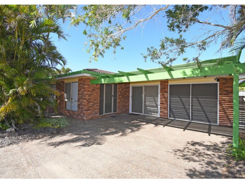 2 Sterling Court, Pialba QLD 4655