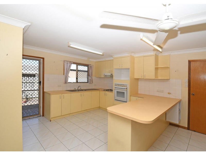 2 Sterling Court, Pialba QLD 4655